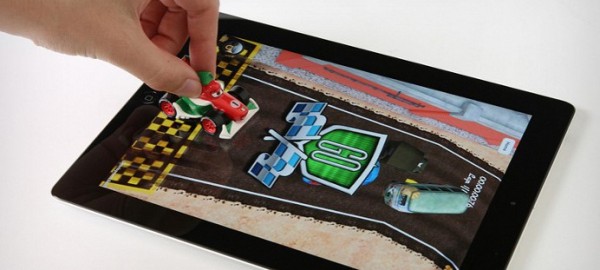 Giocattoli e iPad, la nuova frontiera del gioco secondo Disney -VIDEO PRESENTAZIONE-